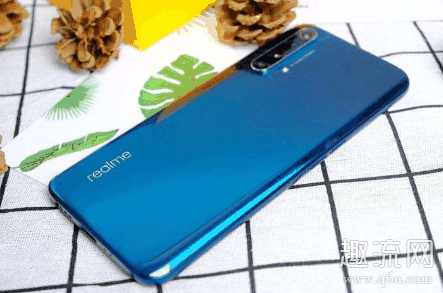 realme X50pro测评 realme X50pro和小米10哪个好