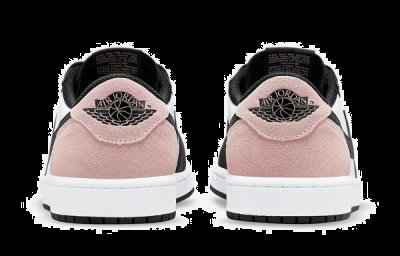 这边 Jordan Brand 又推出了潮牌汇潮牌网店一款低帮版 AJ1 黑粉脚趾设计（黑粉脚趾 AJ1 Low 全新“Bleached Coral”配色鞋款上架）