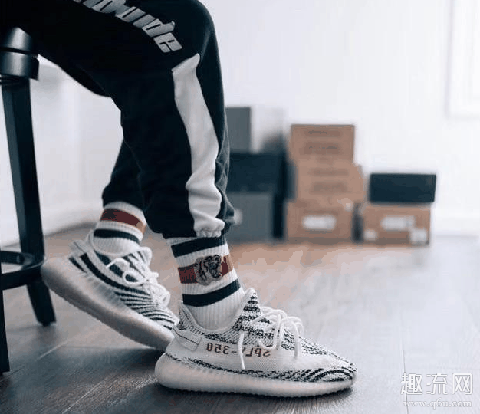 yeezy350白斑马将于6月27日补货 yeezy白斑马穿搭推荐