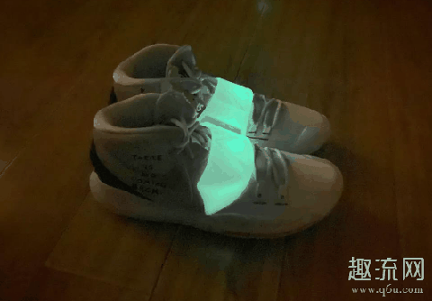Kyrie 6开箱 Kyrie 6脚感及配置如何