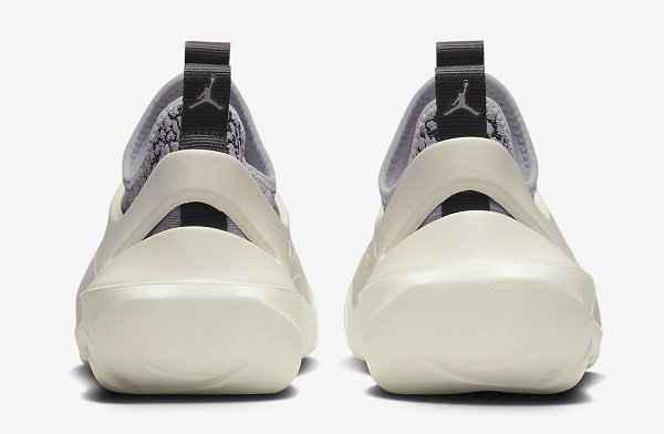 Air Jordan Clog 洞洞鞋出炉，一双鞋两种穿法