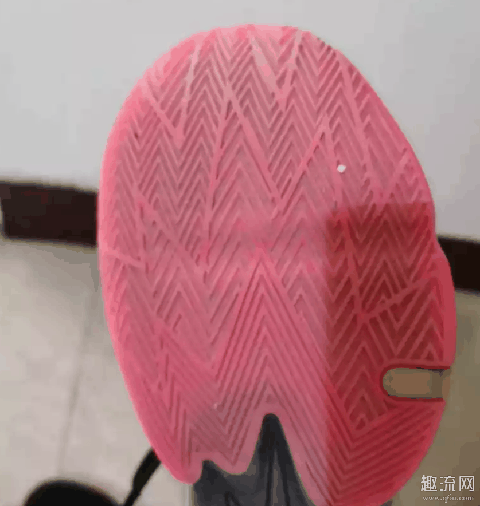 匹克闪电2020耐磨吗 偏码吗 闪电2020测评