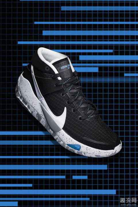 KD13全新黑白配色开箱 KD13偏码吗