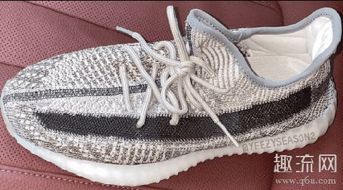 yeezy350黑生胶价格多少 yeezy350黑生胶有反光带吗