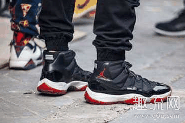 假的aj13鞋面设潮牌计的比较粗糙（AJ11和AJ13尺码一样吗 AJ11和AJ13哪个打篮球舒服）