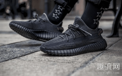 所以买鞋还是潮牌品牌要搽亮眼睛（yeezy的码数怎么算 yeezy和boost哪个舒服）