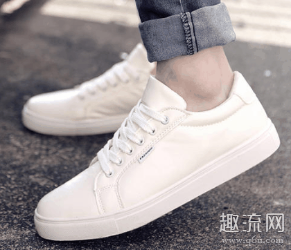 白板鞋配什么裤子 白板鞋发黄后怎么变白