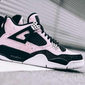  AJ4穿的脚痛怎么潮牌品牌办 你会压着脚疼（AJ4穿的舒服吗 AJ4穿的脚痛怎么办）