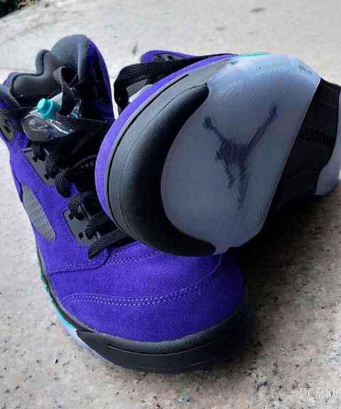 AJ5反转紫葡萄实物赏析 AJ5鞋底硬吗