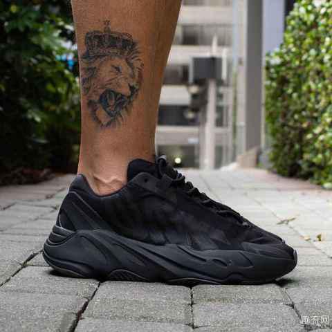 Yeezy 700黑武士MNVN在哪买 Yeezy 700 MNVN 黑武士上脚