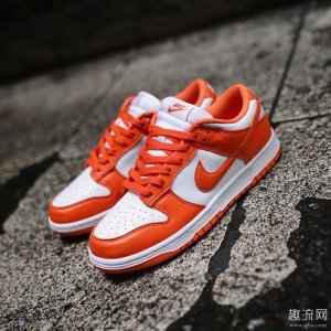 坐落于美国纽潮牌资讯约州雪城市内（Dunk Low 雪城大学配色上脚 Dunk Low 雪城大学配色在哪里买）