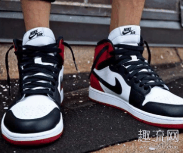 那么aj1鞋带是潮牌信息单层还是双层（aj1鞋带穿孔顺序 aj1鞋带是从里往外还是从外往里）