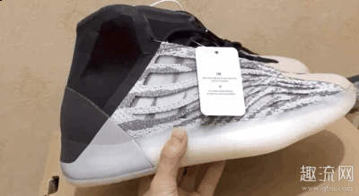  经过这么长时间的酝酿潮牌商城这双yeezy篮球鞋终于发售了（YEEZY 篮球鞋开箱测评 yeezy Basketball和Yeezy Quantum区别）