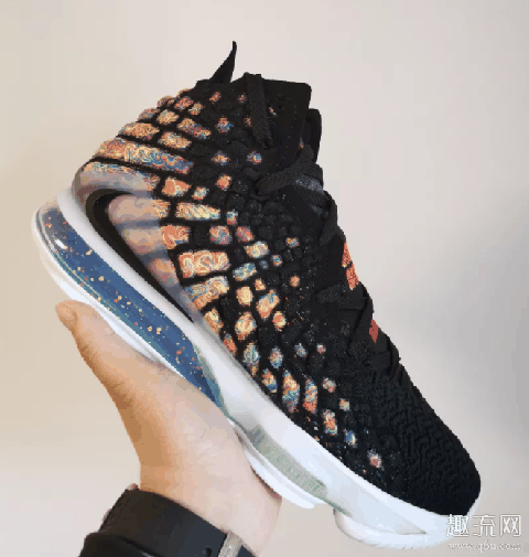 LeBron17 “James Gang” 詹姆斯帮开箱测评 詹姆斯17怎么洗