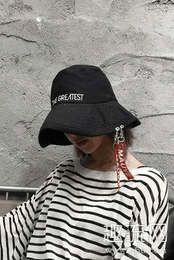 渔夫帽搭配什么衣服好看 渔夫帽和鸭舌帽哪个好