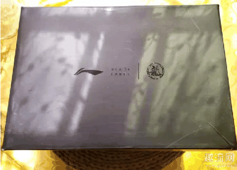 李宁成龙联名鞋开箱测评 李宁成龙联名鞋配置怎么样