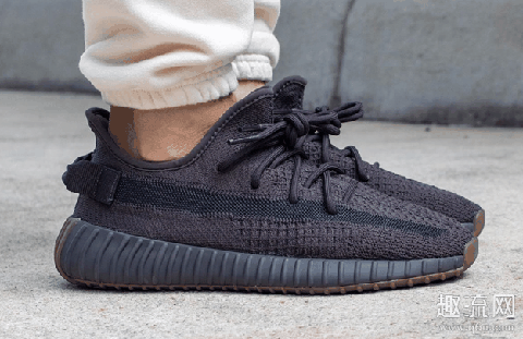 yeezy 350 Cinder和黑天使外观对比 椰子350黑天使2.0货量大吗