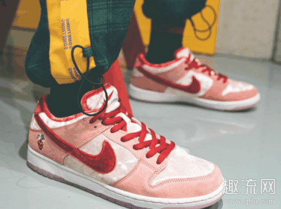 SB Dunk Low情人节配色联名释潮牌汇潮牌网店出 StrangeLove x SB Dunk Low发售信息（SB Dunk Low情人节配色联名释出 StrangeLove x SB Dunk Low发售信息）