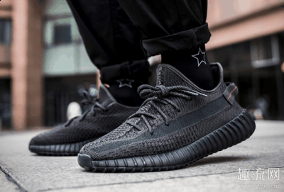 是可以看潮牌汇潮牌网店见形变的（yeezy350v2黑天使2月天猫补货回归 yeezy350黑天使鞋带系法图解）