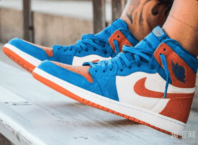 球鞋账号 @englishsole 再度展示潮牌汇潮牌网店了全新佛罗里达大学的 Air Jordan 1 PE（市价6W AJ1 PE曝光 短吻鳄Air Jordan 1 PE发售信息）