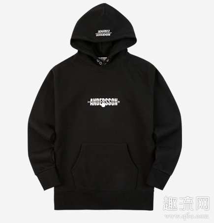 四十岁的女人适合穿卫衣吗 卫衣配什么裤子
