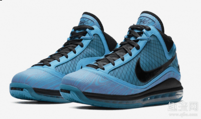 LeBron 7全明星配色元年和潮牌复刻对比赏析 LeBron 7偏码吗（LeBron 7全明星配色元年和复刻对比赏析 LeBron 7偏码吗）
