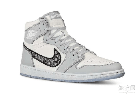 罗伯特·帕丁森上脚DIOR x Air Jordan 1 High图片赏析 罗伯特·帕丁森出演蝙蝠侠是什么回事