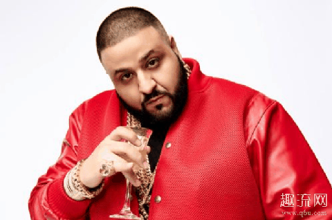 OVO 联名 DJ Khaled 上潮牌品牌脚 DJ Khaled为什么会火（OVO 联名 DJ Khaled 上脚 DJ Khaled为什么会火）