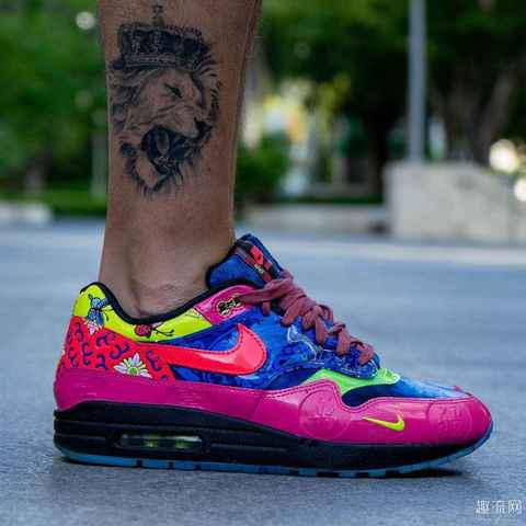 推算出了准确潮牌商城的晨夕时间（ Air Max 1万寿无疆配色上脚 Air Max 1万寿无疆配色货量如何）