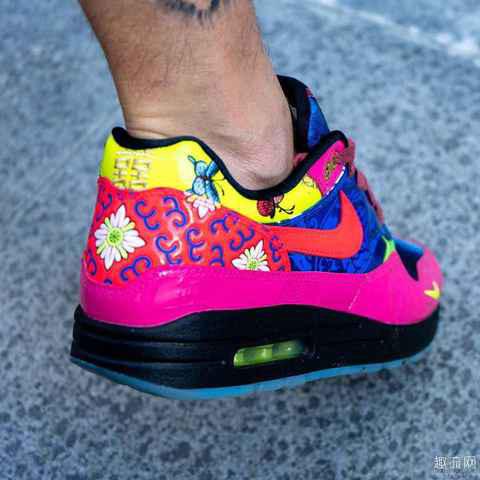 推算出了准确潮牌商城的晨夕时间（ Air Max 1万寿无疆配色上脚 Air Max 1万寿无疆配色货量如何）
