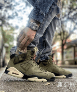 AJ4和AJ6哪一款更好看？哪一款更舒适？作为一个可爱的小胖潮牌汇潮牌网店子又该如何选择呢？下面就让小编带领大家一起来看看吧！ AJ4和AJ6哪个舒服 轮颜值（AJ4和AJ6哪个舒服 AJ4和AJ6哪个适合胖子）