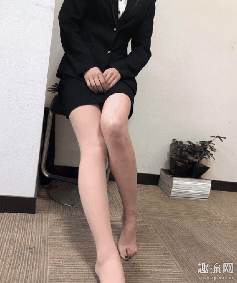 冬季卫衣配什么外套图片 冬季卫衣里面穿什么