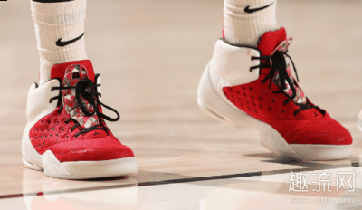 卡梅隆安东尼上脚jordan melo 5.5 cny 配色高清图赏析 jordan melo 5.5 cny 中国年配色什么时候发售