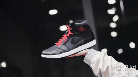 AJ1复刻黑丝绸开箱测评 air jordan 1 black astin黑丝绸价格预测