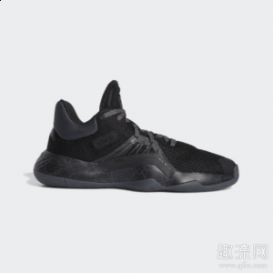 而且阿迪达斯打造的这款米切潮牌汇潮牌网店尔一代本就是非常火爆的实战篮球鞋（多万诺米切尔一代黑色多少钱 米切尔一代黑色值得入手吗）