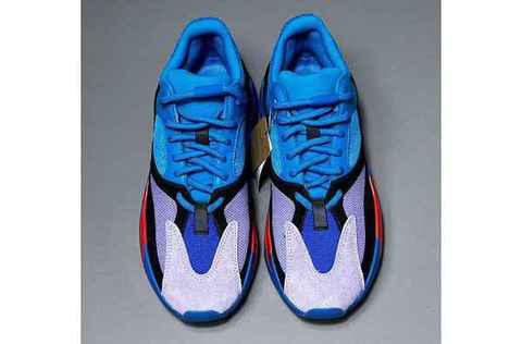 喜欢的玩家不妨潮牌品牌先 Mark 一下吧！ （YEEZY 700 全新“Hi-Res Blue”配色鞋款抢先预览）
