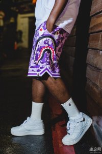 A BATHING APE 紫色猿人迷彩系列发潮牌汇潮牌网售 A BATHING APE 紫色猿人迷彩系列实物赏析（ A BATHING APE 紫色猿人迷彩系列发售 A BATHING APE 紫色猿人迷彩系列实物赏析）