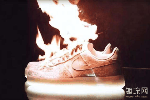 玫瑰金丝绸里面什么颜色 CLOT x AF1 Rose Gold货量多少