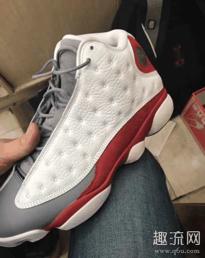 AJ13反转熊猫和AJ13兵马俑哪个好 AJ13反转熊猫货量