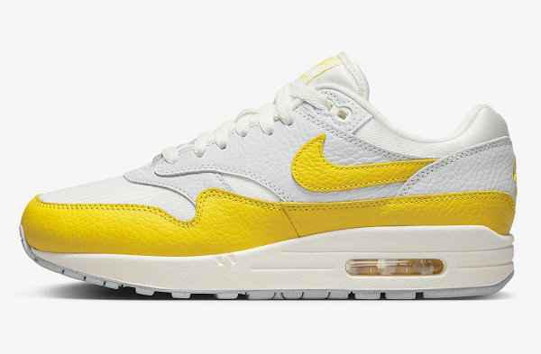  Air Max 1 全新灰白黄配色潮牌鞋款 目前没有明确何时发售（Air Max 1 全新灰白黄配色鞋款释出，夏日气息）