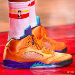 各种稀有的限量款潮牌商城、或者年代已久的老鞋（AJ5新鲜王子丝绸配色PJ塔克上脚 火箭队PJ塔克是董事长吗）