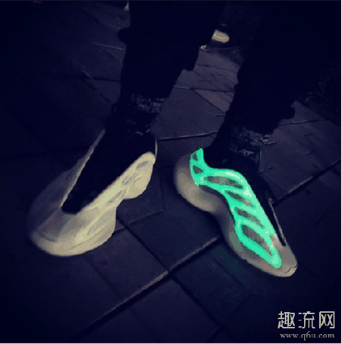 也是受到了广潮牌品牌大用户的喜爱（Yeezy700v3 Azael开箱测评开箱测评 Yeezy篮球鞋实战怎么样）