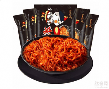 价格相应潮牌稍贵一些（火鸡面唇膏辣嘴唇吗 火鸡面唇膏怎么样）