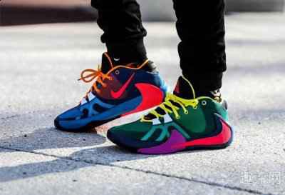 小编也会继续关注的！ Nike Zoom Freak 1 货号：CT8476-800 发售日期：潮牌信息1 月 10 日 发售价格：$120 美元 “希腊怪兽”字母哥是希腊人吗 字母哥本名杨纳斯.阿特托昆博（字母哥一代签名战靴上脚效果 字母哥一代签名战靴什么时候发售）