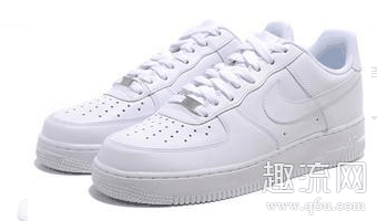 AF1 LOW反光版本释出 SWOOSH是什么意思