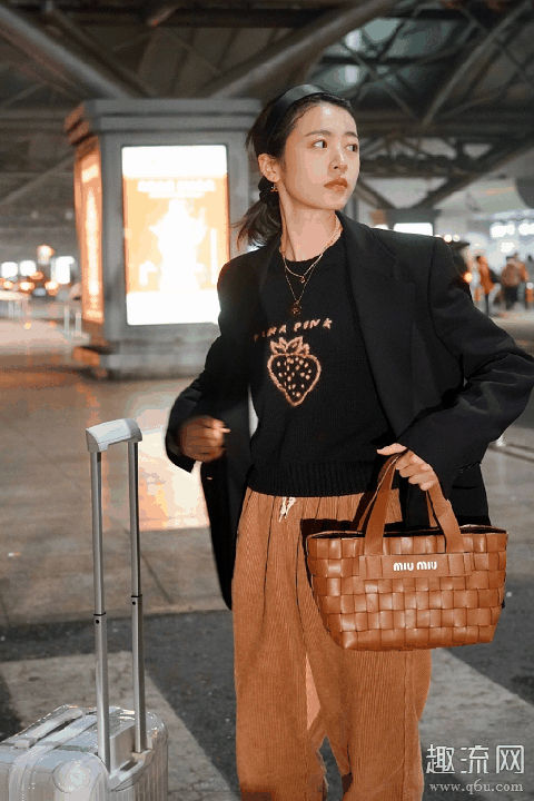 灯芯绒穿身上有多潮 灯芯绒面料的优缺点是什么