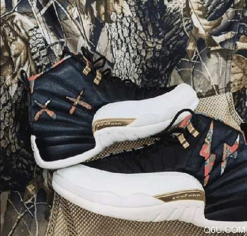 aj12百家衣和AJ12金扣哪个好 AJ12鞋带系法