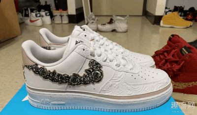 AF1慈善开箱测评潮牌汇潮牌网店 af1空军一号真假对比（AF1慈善开箱测评 af1空军一号真假对比）