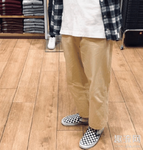 Vans Era全新配色发售 Vans Era与豆豆鞋有什么区别