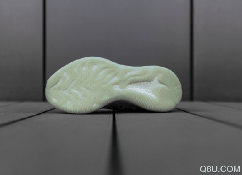 Yeezy 380上脚 椰子380是否值得入手